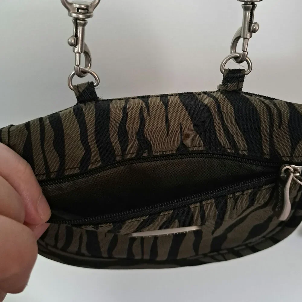 Baggallini Crossbody Teenee Phone Bagg
Green and Black Zebra Print - Picture 5 of 9